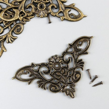 Metal corner "Patterned" bronze set 4.5x4.5 cm-1