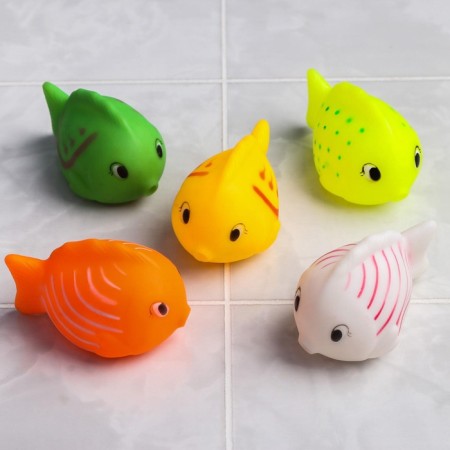 Rubber toy for the bath "Miracle fish", 9 cm, with a squeak, color mix, crush me-12