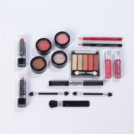 A set of professional cosmetics "Miss Young" No. 9-7