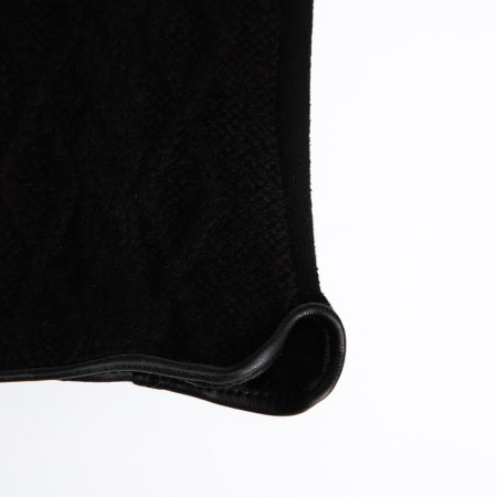 Gloves are female, dimensionless, with insulation, black color-1
