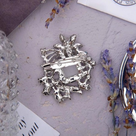 Brooch "Rhombus" with leaves, the color is gray in silver-1