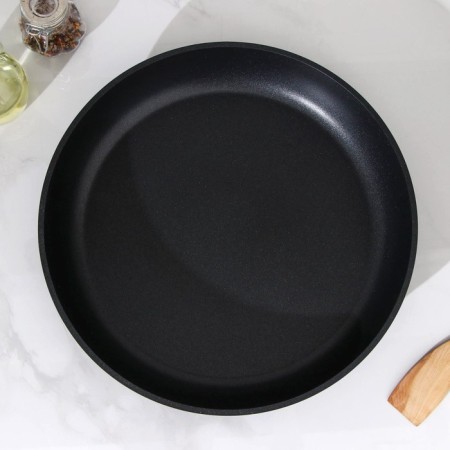 Pan, d = 34 cm, without handles, anti -stick coating, black color-1