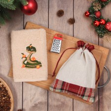 Set in the bag of Ethel 