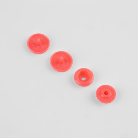 Set for installing plastic buttons: buttons, d = 12 mm, 50 pcs, forceps, awl, screwdriver, in the organizer-5