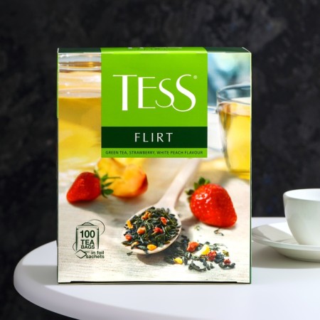 Green Tess Flirt tea with the taste of strawberries and white peach, 150 g-1