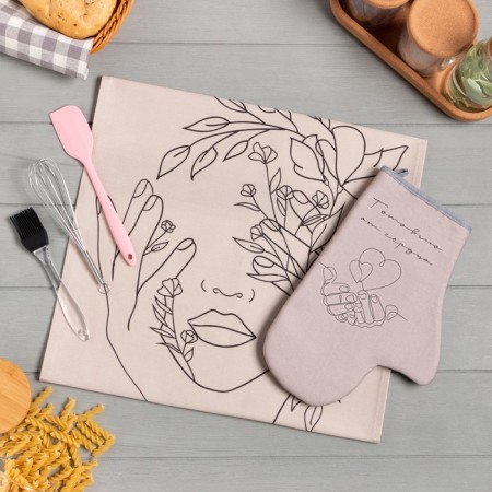 Gift set is prepared from the heart: a towel, a mittens-output, a brush, a blade, a whisk