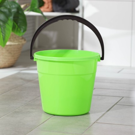 The bucket is round, 5 l, d = 22 cm, h = 19.5 cm, color mix