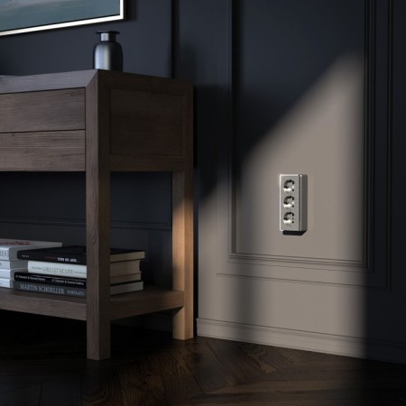 The w5073104 socket is triple with grounding and curtains, graphite rifted-2