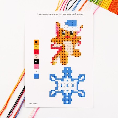 Cross -stitching on a wooden canvas "Dracos with a snowflake"-2