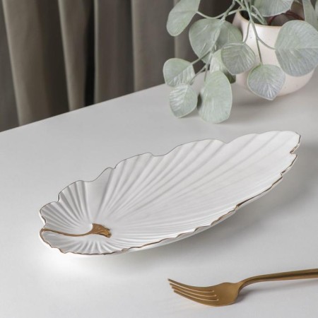 Ceramic serving dish "Rapsodia. Sheet ", 29 × 13 × 2 cm, white color-1