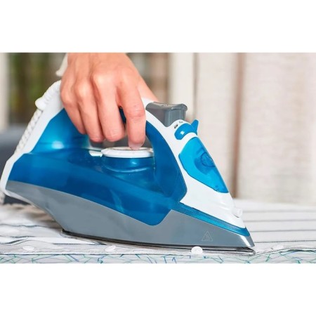 Iron Black+Decker bxir2200e, stainless steel soles, 2200 watts, 30 g/min, 280 ml, blue-3