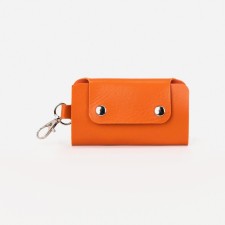 Key on the buttons, length 11 cm, 7 carbines, color orange color