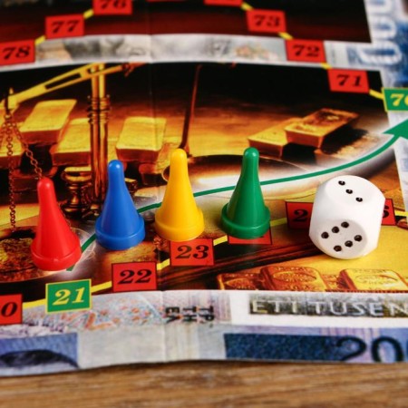 Board game-detective "Who is the banker?", In the box, field 19 x 28 cm-1