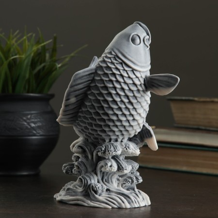 Souvenir "Fish on the waves (sacred carp)" 16.5cm-1