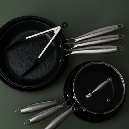 Pan Magistro Rock Stone, D = 24 cm, h = 4.5 cm, anti -stick coating, induction, black color-12