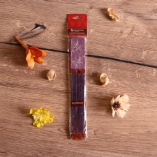 Karma 10 sticks with a wooden strawberry stand