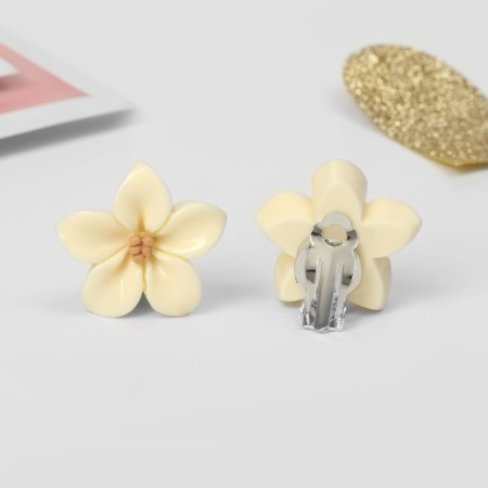 Clips children's "chosen" flower, beige color-1
