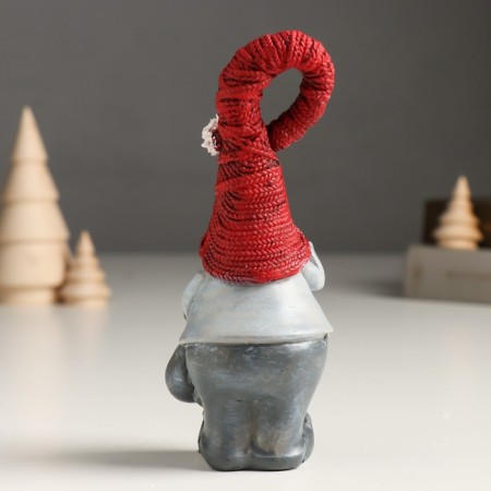 Polystone souvenir "Santa Claus in a gray outfit and red cap" MIX 6x4.5x15 cm-3