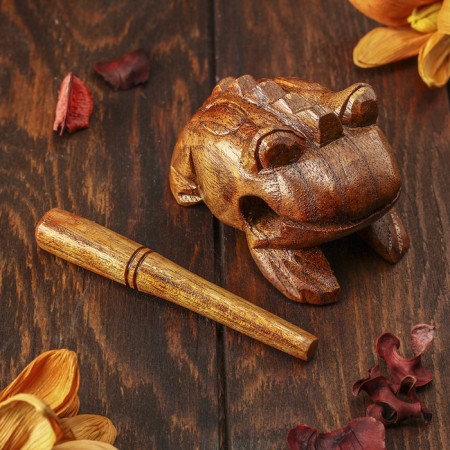 Musical instrument "rattle" 8x5x5 cm-1