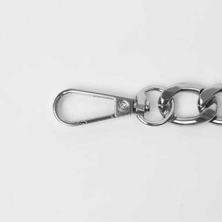 A chain for a bag, with carbines, metal, flat, 18 × 13 mm, 30 cm, silver color-1