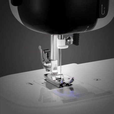 Sewing machine KitFort KT-6056, 9 W, 12 operations, semi-automatic, white-hourly-3