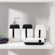 A set of accessories for the bathroom 