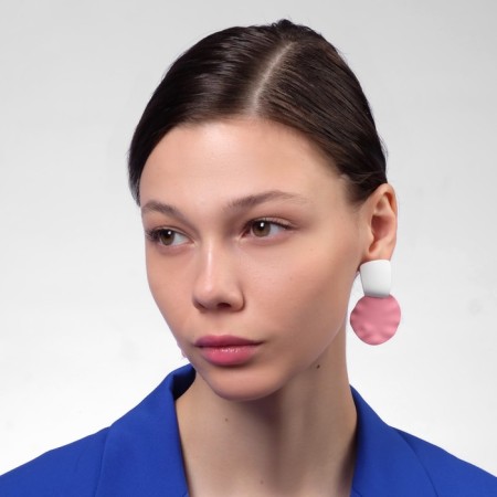 Earrings Metal "brightness" geometry, crumpled circle, white-pink color-2