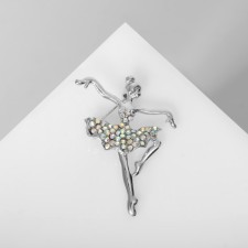 Brooch 