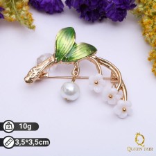 Brooch 