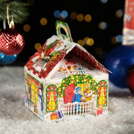 Gift box "Small house" Santa ", 12 x 12 x 16.8 cm-2