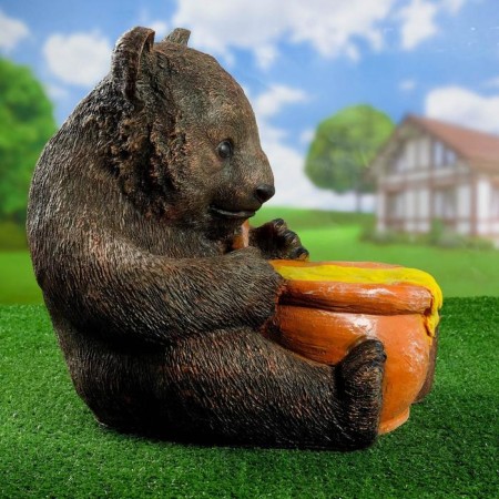 Garden figure "Bear with honey of greedy" 43cm-1