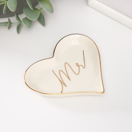 Souvenir ceramic stand for the rings "Mr." Heart 10x9x1.6 cm-2