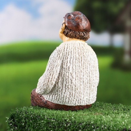 Garden figure "Grandpa" 12x13x20cm-4