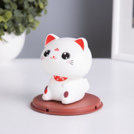 Plastic pendulum from the solar battery "Cat Mani-Neko Belenky" 10x10x10.3 cm-3