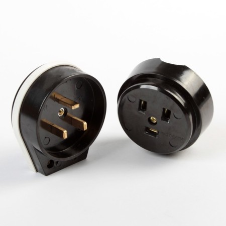 SmartBuy RS-HST, 2P+PE, OU, 32 A, 250 V, Carbolite, Black