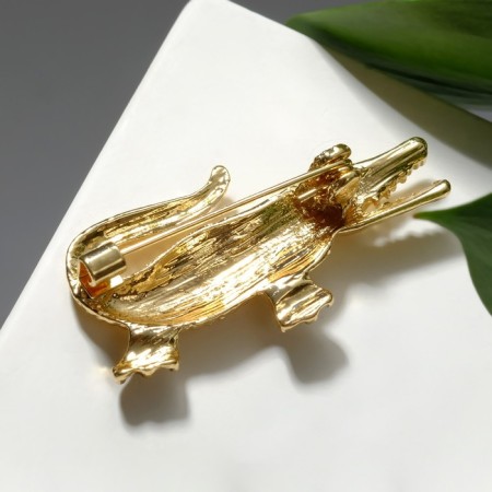 Brooch "Crocodile", black color in gold-1