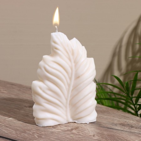 Candle "leaf" 10x3x15 cm, paraffin