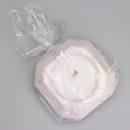 The candle "Square" in the candlestick with beveled corners is small, 9x3.5cm, marble with purple. stripes-3