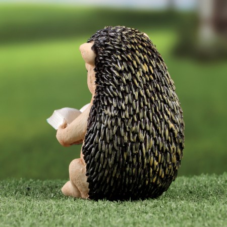 Garden figure "Hedgehog reads the book" 10x9x14cm-2