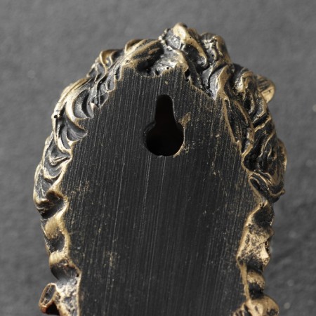 Figure hook "lion" bronze 6x6x12cm-2