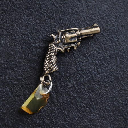 Talisman keyhole "Revolver", natural amber-1