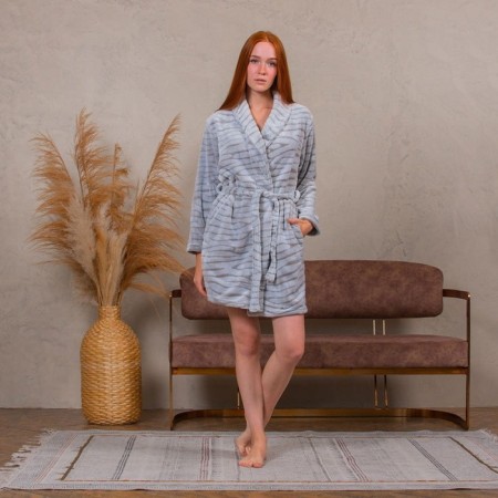 Robe, size l, color gray