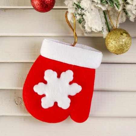 Soft suspension "mittens with a snowflake" 8x6 cm, red-1