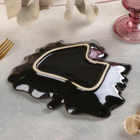 Ceramic serving dish "Leaf", 21 × 20 cm-2