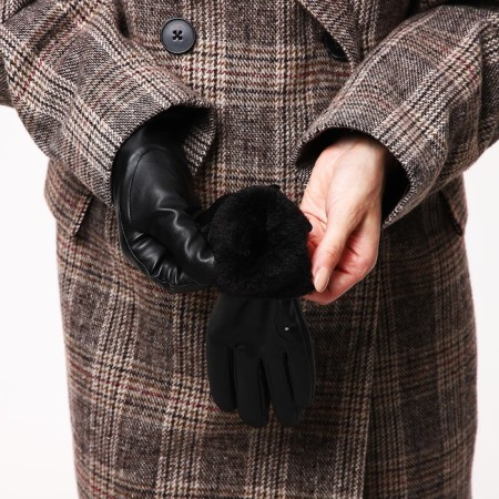 Gloves are female, dimensionless, with insulation, black color-4