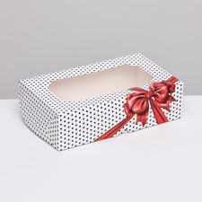 Folding box with a window for a marshmallow 