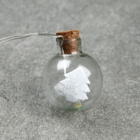 Garland “thread” 1.6 m with nozzles “Balls with a Christmas tree”, IP20, silver thread, 15 LED, glow warm white, AAX2-5