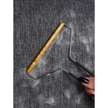 Scraper for cleaning clothes, carpets, furniture of the share, 18 × 12.5 cm, PVC handle-4