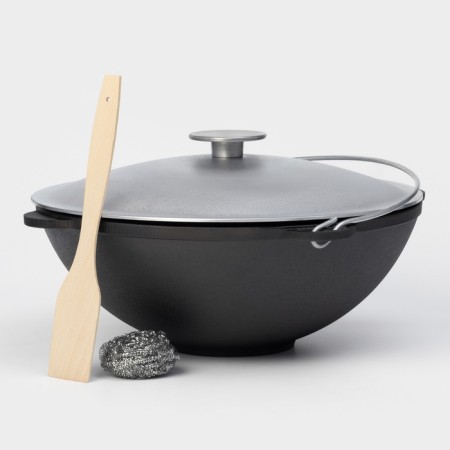 Kazan Cast iron wild kitchen "Tourism", 8 l, d = 36 cm, shoulder blade and sponge in the kit-8