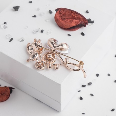 Brooch "Butterfly" Infinity, colored in pink gold-1